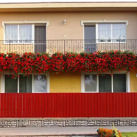 Apartment Lola Vendeghaz Siofok