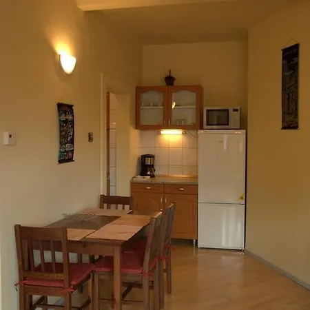 Lola Vendeghaz Apartment Siofok